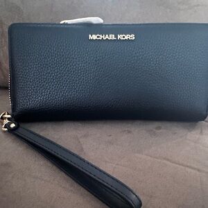 Michael Kors Jet Set Large Travel Wallet black nwt